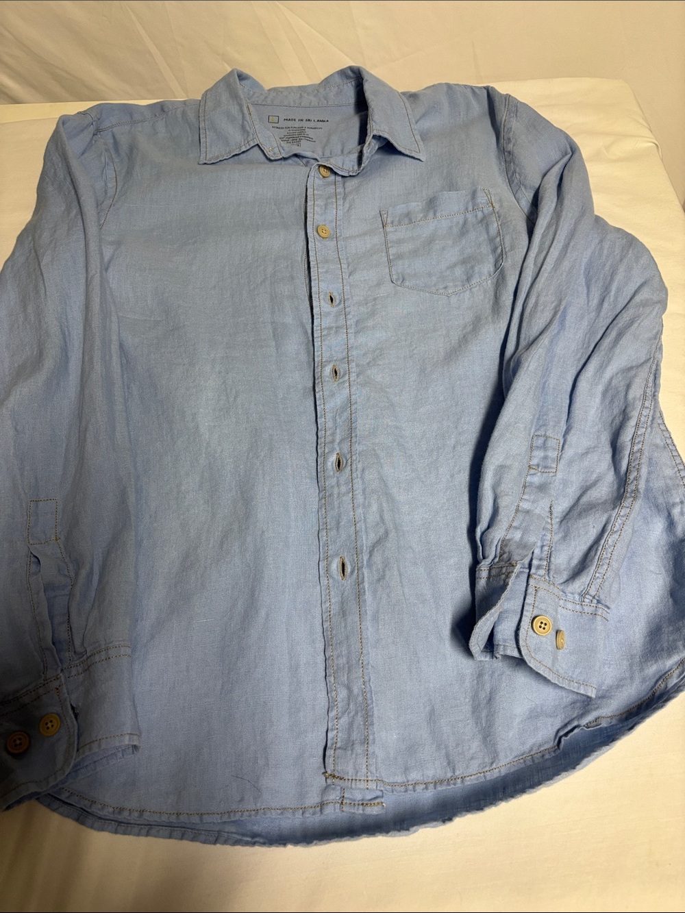 GAP Men's Large 100% Linen Light Blue Long Sleeve Button Up Shirt